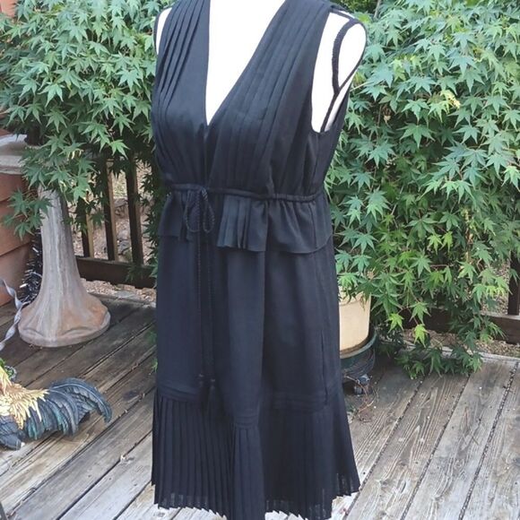 Max Studio Pleated Dress - Picture 3 of 14